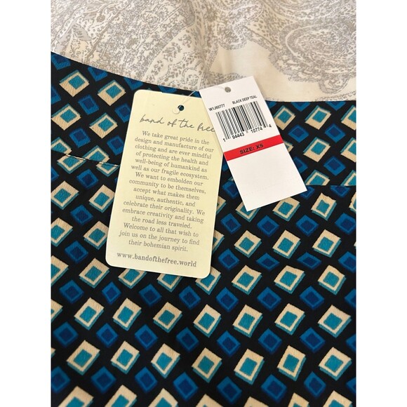 NWT XS teal diamond mini skirt - Picture 3 of 3